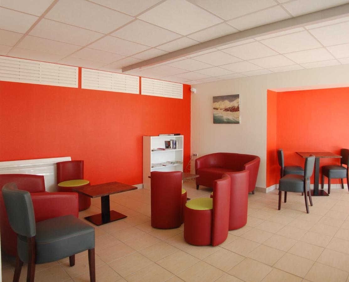 Gite Du Haut Cantal - Appartements Meubles Avec Kitchenette Et Chambres Sans Kitchenette Condat  Exteriér fotografie